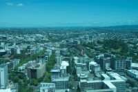 Blick vom Skytower auf AKL; Farben sind durch die getönten Scheiben falsch...